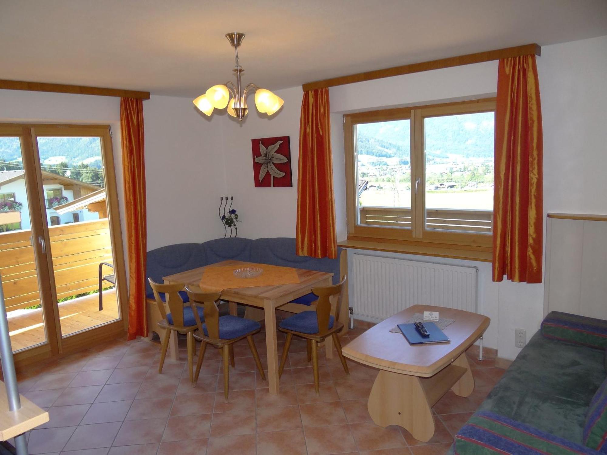 Pension Noella Sankt Johann in Tirol Exterior photo
