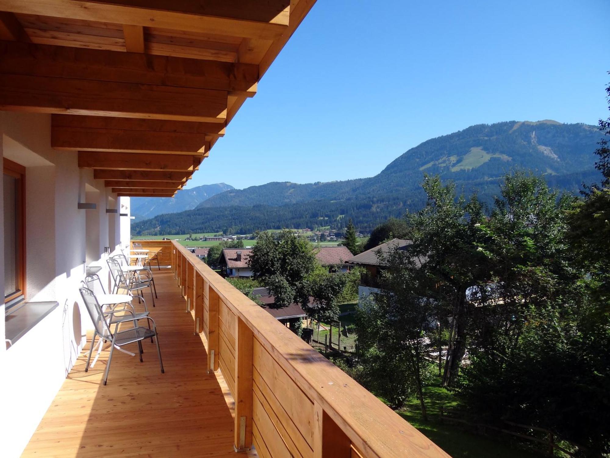 Pension Noella Sankt Johann in Tirol Exterior photo