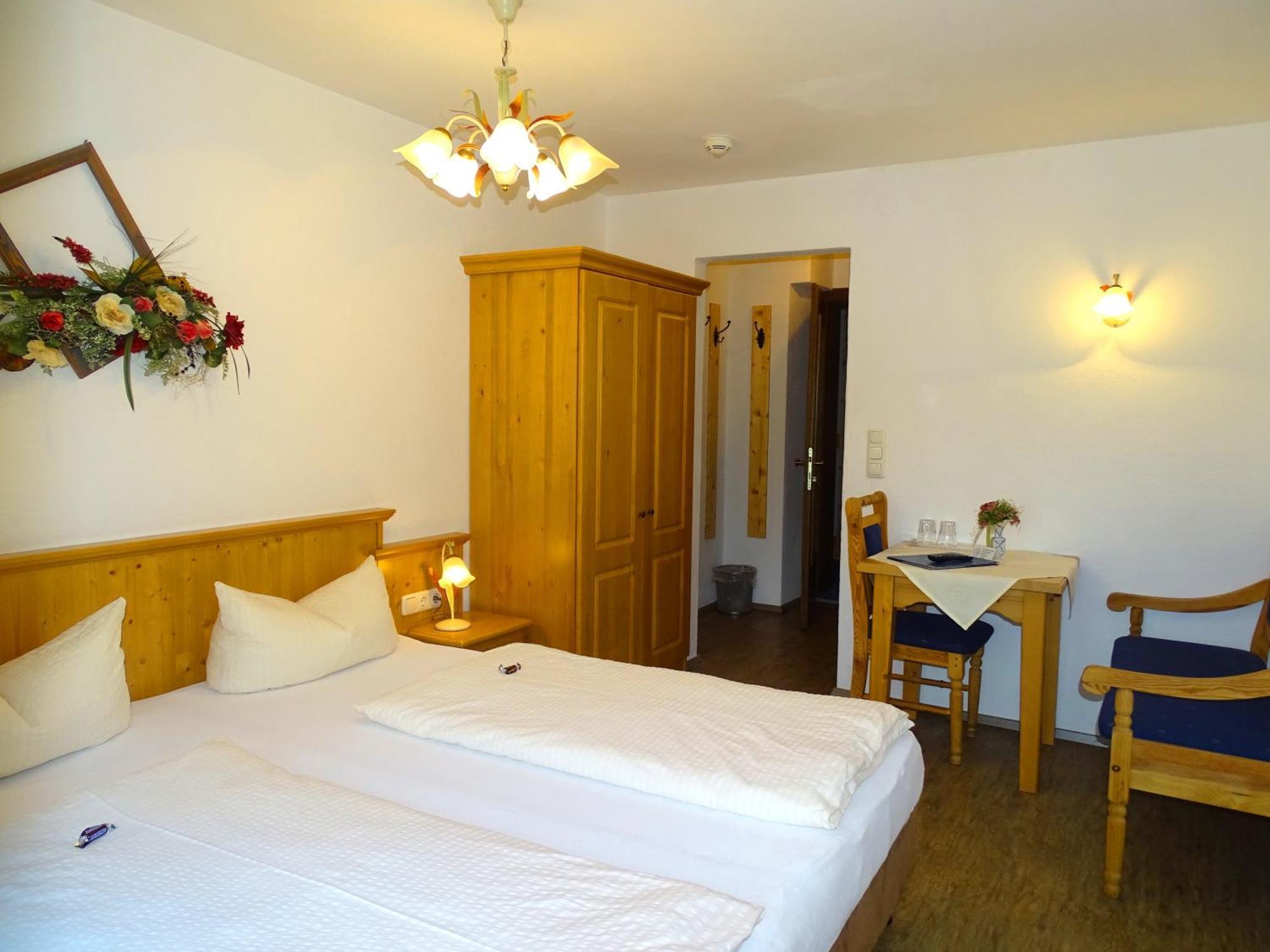 Pension Noella Sankt Johann in Tirol Room photo
