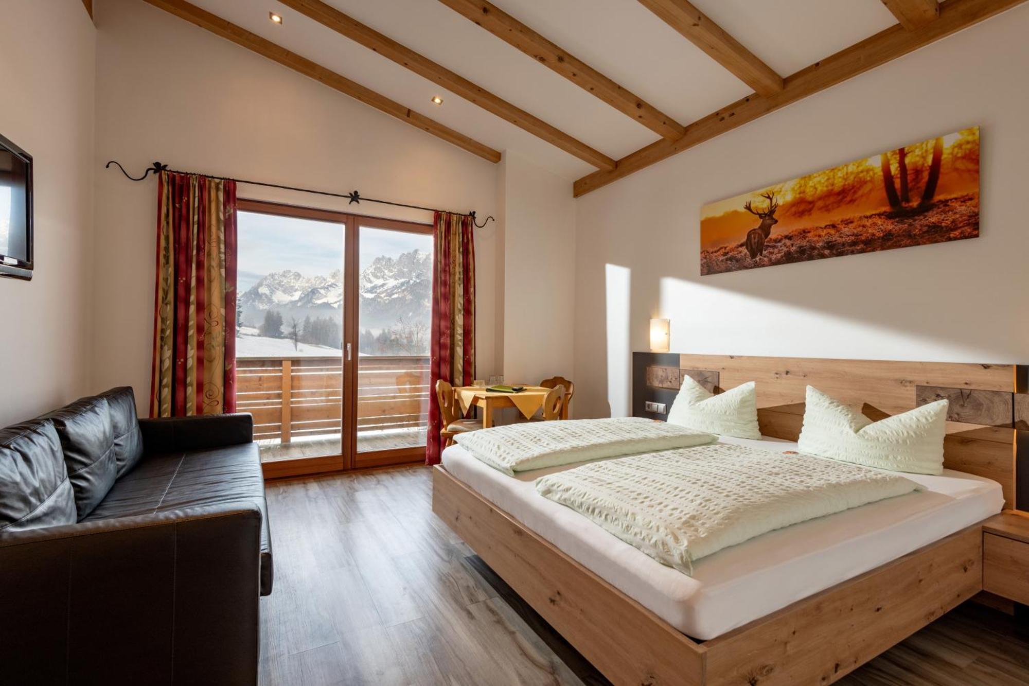 Pension Noella Sankt Johann in Tirol Exterior photo