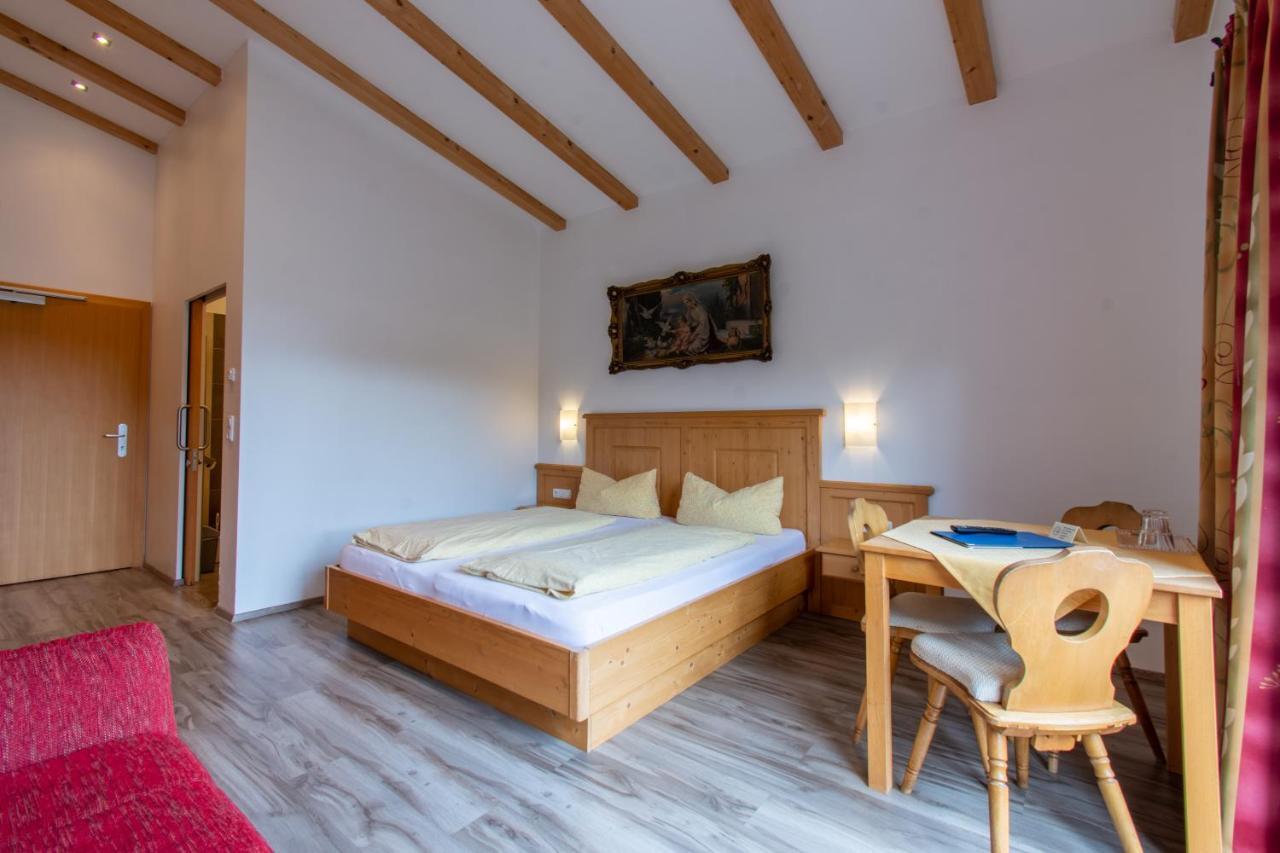 Pension Noella Sankt Johann in Tirol Exterior photo